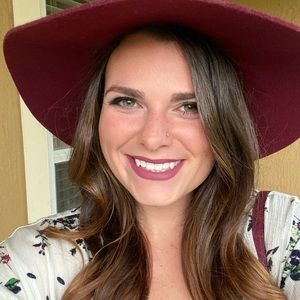 Meet your Posher, Hannah